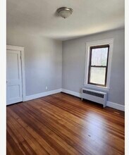 12 Lenox St in Cumberland, RI - Building Photo - Building Photo