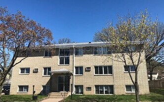 1757 Thomas Ave W in St. Paul, MN - Building Photo