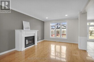 1376 S Wenige Dr in London, ON - Building Photo - Building Photo
