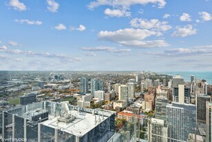 909 W Washington Blvd, Unit 53G in Chicago, IL - Building Photo