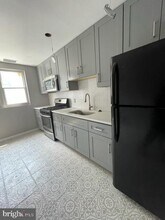 2555 Grays Ferry Ave in Philadelphia, PA - Building Photo - Building Photo