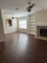 1403 Haley Gray Dr in Pflugerville, TX - Building Photo - Building Photo