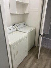 425 W Spruce Ave in Midland, TX - Building Photo - Building Photo