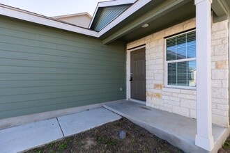 10730 Prusiner Dr in Converse, TX - Building Photo - Building Photo