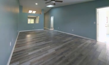 7447 Mead Dr in Spring Hill, FL - Building Photo - Building Photo