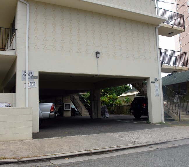 552 Lauiki St in Honolulu, HI - Foto de edificio - Building Photo