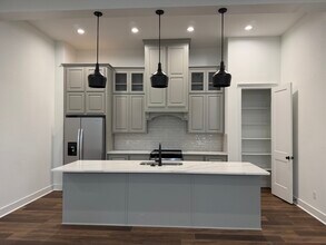 5041 Mooney Fls Dr in Bryan, TX - Building Photo - Building Photo