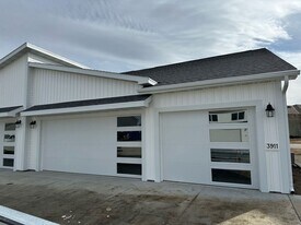 3911 Scorpio Dr SE in Mandan, ND - Building Photo