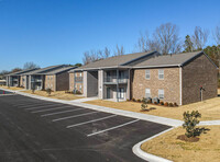 Villas at Riverside in Muscle Shoals, AL - Foto de edificio - Building Photo