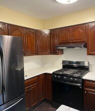 6651 S Ellis Ave in Chicago, IL - Building Photo - Building Photo