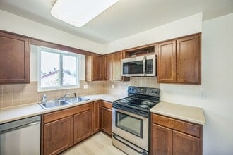 190 Hillside Dr in Castle Rock, CO - Building Photo - Building Photo