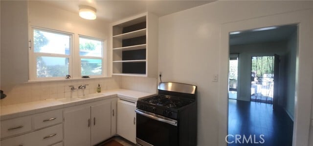 property at 1526 N Ave 47