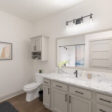 Hawthorne at Holbrook in Asheville, NC - Building Photo - Building Photo