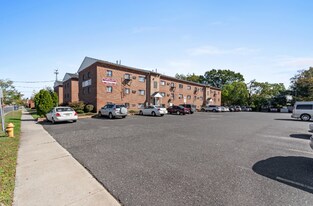 50 W Broad St in Palmyra, NJ - Building Photo