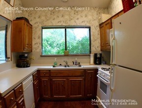 4404 Travis Country Cir in Austin, TX - Building Photo - Building Photo