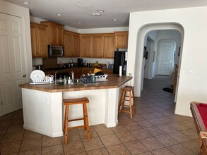 10225 Blossom Ridge Dr in Elk Grove, CA - Building Photo - Building Photo