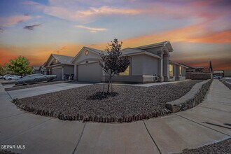 4800 Kiko A Fierro Dr in El Paso, TX - Building Photo - Building Photo