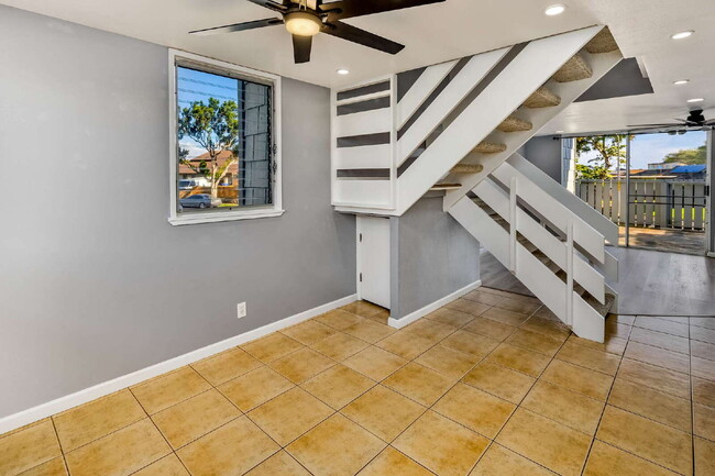 property at 94-065 Kuahelani Ave