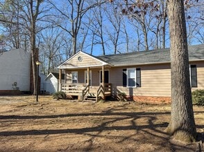 9806 Brenspark Rd in Chesterfield, VA - Building Photo - Building Photo