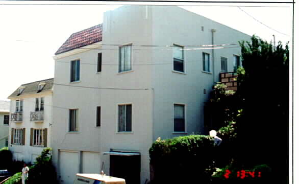 1329 Glenfield Ave in Oakland, CA - Building Photo - Building Photo