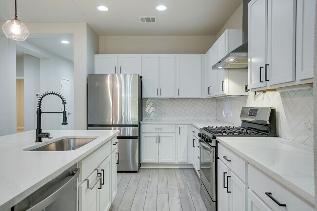 2400 Star Hl Rnch St in Georgetown, TX - Building Photo - Building Photo
