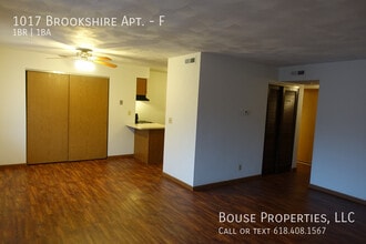 1017 Brookshire Ct in Belleville, IL - Building Photo - Building Photo