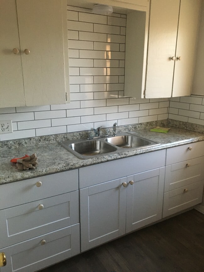 4859 E Waverly St in Tucson, AZ - Foto de edificio - Building Photo