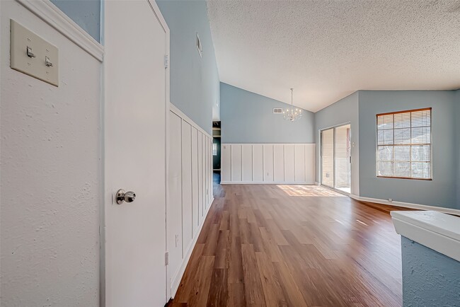 14018 Blue Falls Dr in Sugar Land, TX - Building Photo - Building Photo