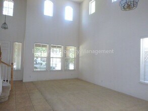 717 Round Hill Dr in Merced, CA - Building Photo - Building Photo