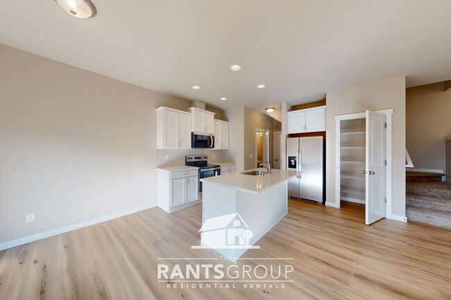 Leah's Landing in Yelm, WA - Building Photo - Building Photo