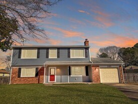 5492 Pocono Pl in Virginia Beach, VA - Building Photo