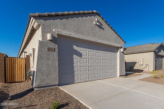 6970 W Gwen St in Phoenix, AZ - Building Photo - Building Photo