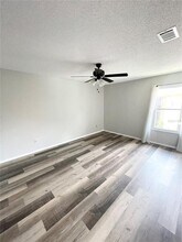 4854 S Semoran Blvd in Orlando, FL - Building Photo - Building Photo