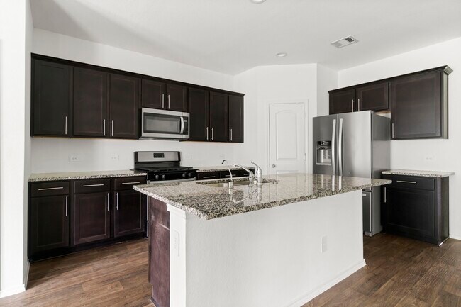 20213 Portbec Dr in New Caney, TX - Building Photo - Building Photo