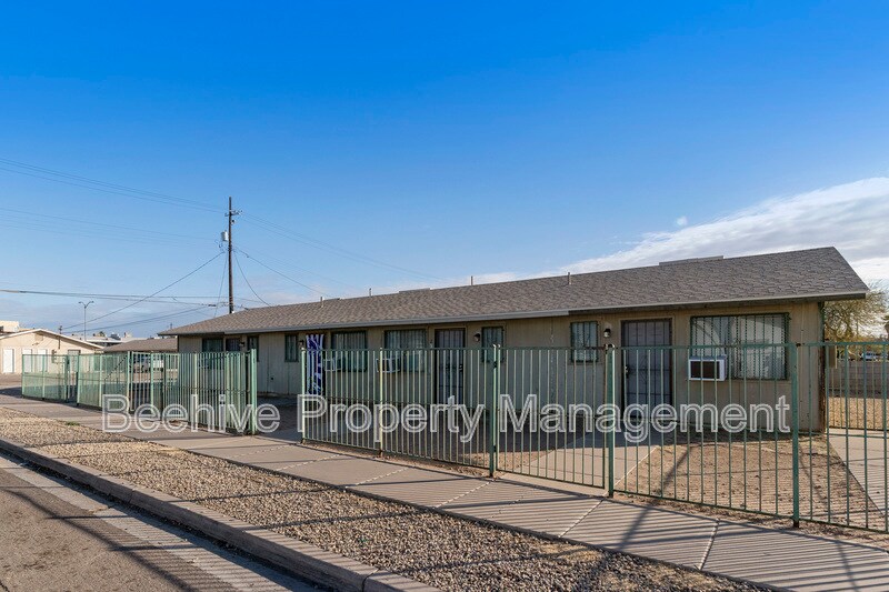 1502 E Adams St in Phoenix, AZ - Foto de edificio