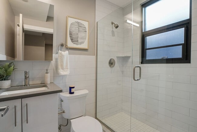 249 Hanover St, Unit 2