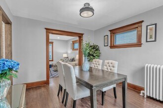 80 E Hazeltine Ave in Kenmore, NY - Foto de edificio - Building Photo