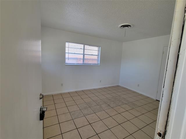 1528 W Elm St in Denison, TX - Building Photo - Building Photo