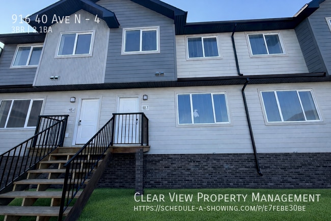 916-940 40 Ave N in Lethbridge, AB - Building Photo - Building Photo