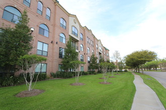 City Plaza at Town Square in Sugar Land, TX - Building Photo - Building Photo