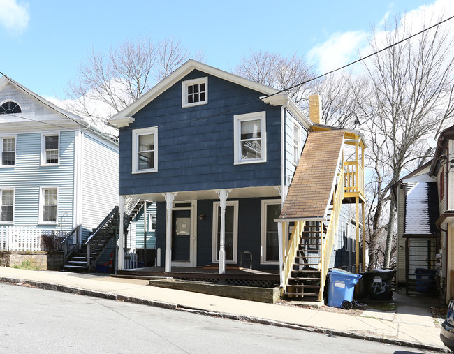 45 Union St in Norwich, CT - Foto de edificio - Building Photo