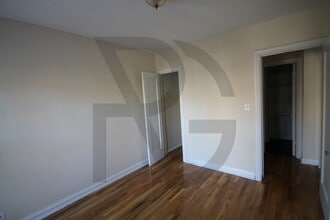 835 W Wolfram St, Unit 3 in Chicago, IL - Building Photo - Building Photo