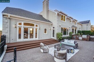 2420 Diablo Lakes Ln in Diablo, CA - Building Photo - Building Photo
