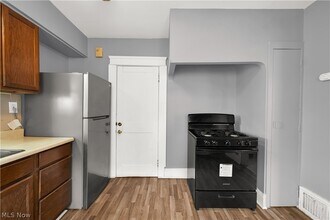 16119 Parkgrove Ave in Cleveland, OH - Building Photo - Building Photo