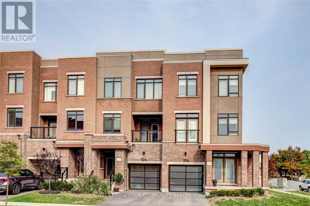 104 Glenngarry Cres in Vaughan, ON - Building Photo