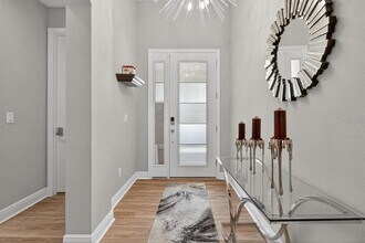 5612 Del Coronado Dr in Apollo Beach, FL - Building Photo - Building Photo