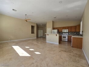 3031 Panorama Ridge Dr in Henderson, NV - Building Photo - Building Photo