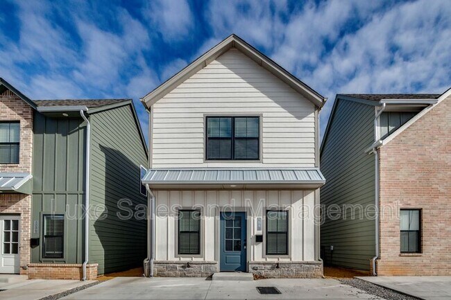 604 W 2nd St in Edmond, OK - Building Photo - Building Photo