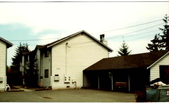 2511-2515 Melvin Ave in Everett, WA - Building Photo - Building Photo