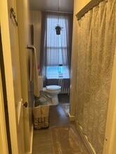 101 S 2nd Ave, Unit 2nd Fl S in Mechanicville, NY - Building Photo - Building Photo